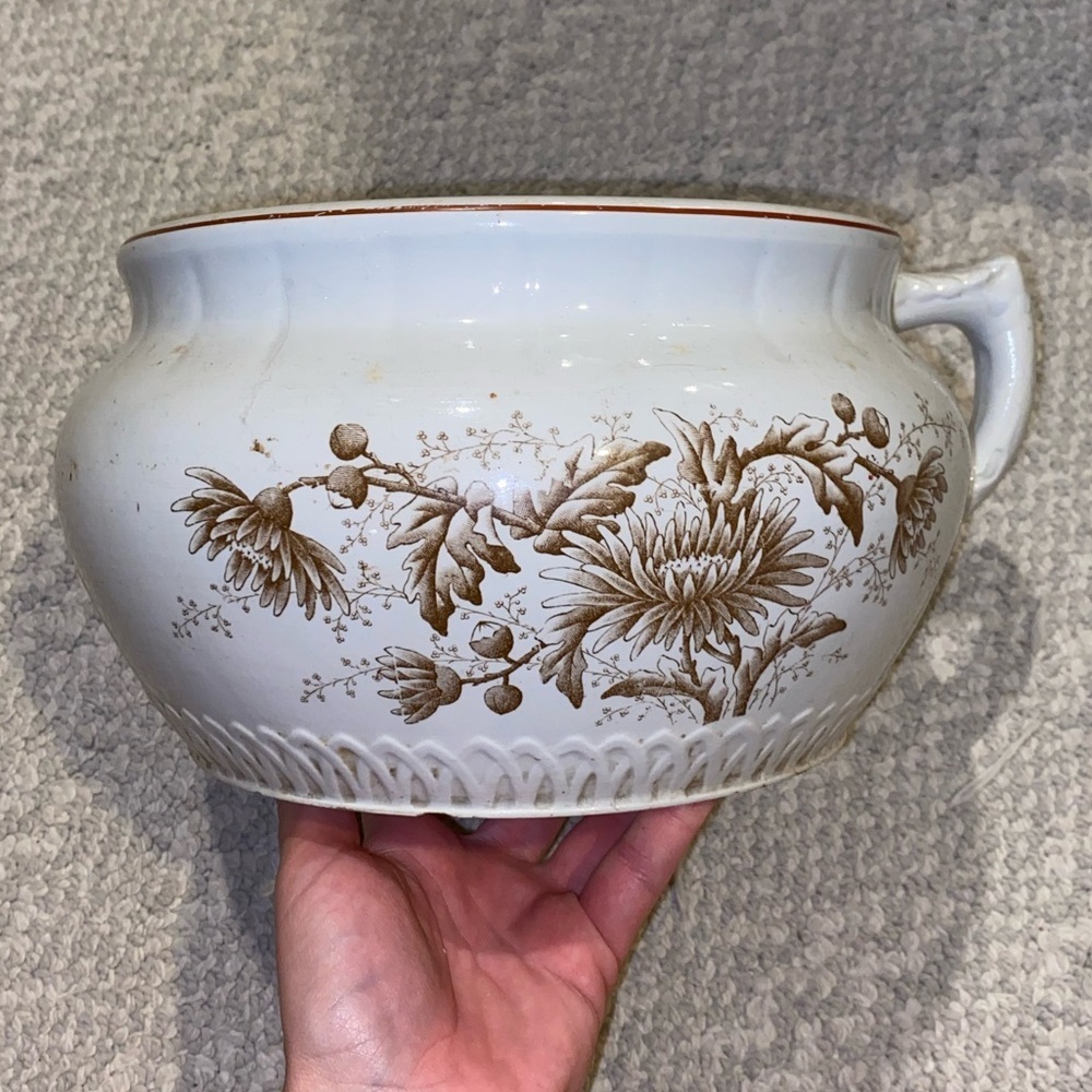 VIRGINIA Vintage Floral China Bowl with Handle